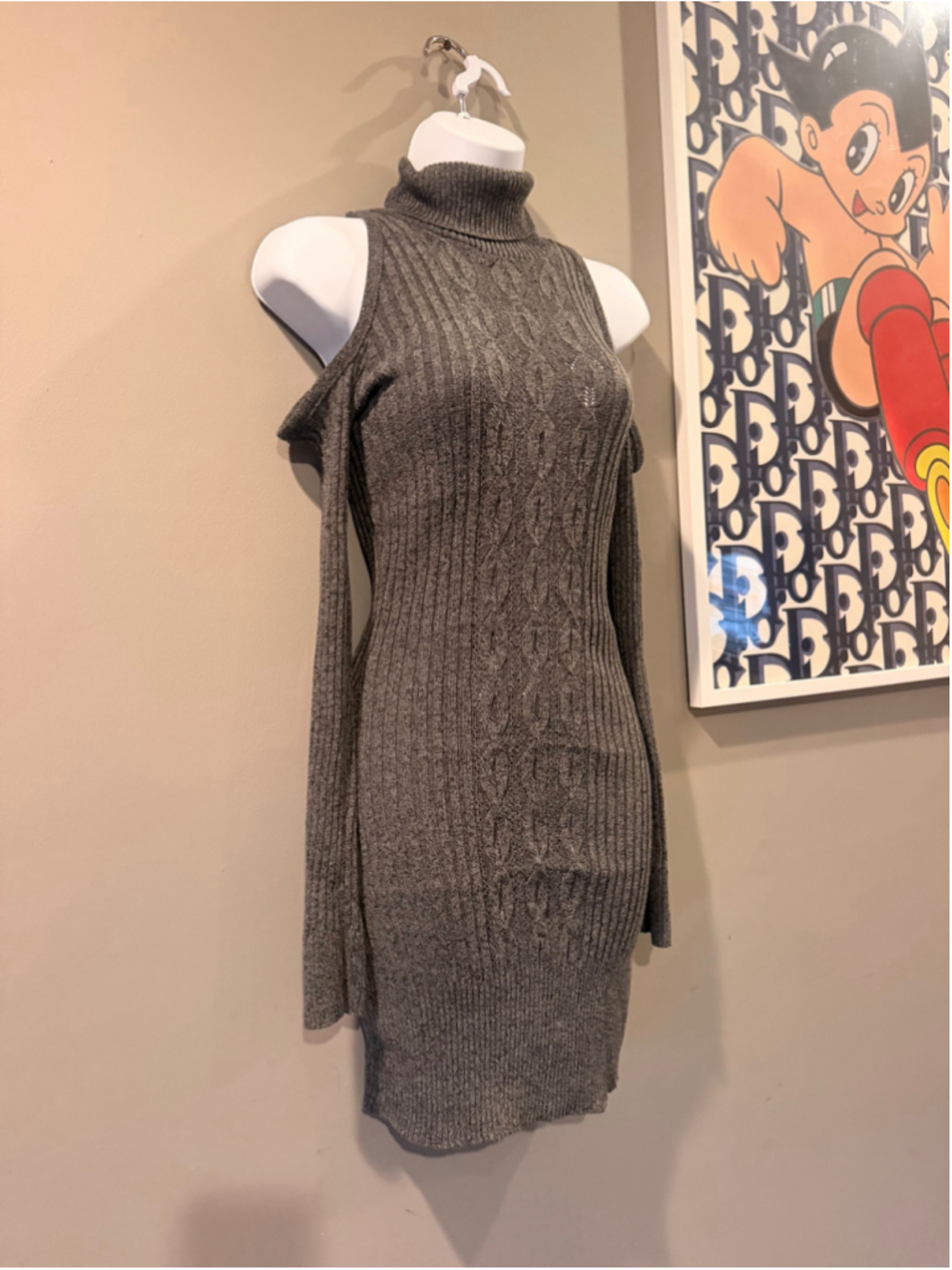 Cherry Knit Women’s Medium Gray Cold Shoulder Turtleneck Sweater Dress - Picture 4 of 7